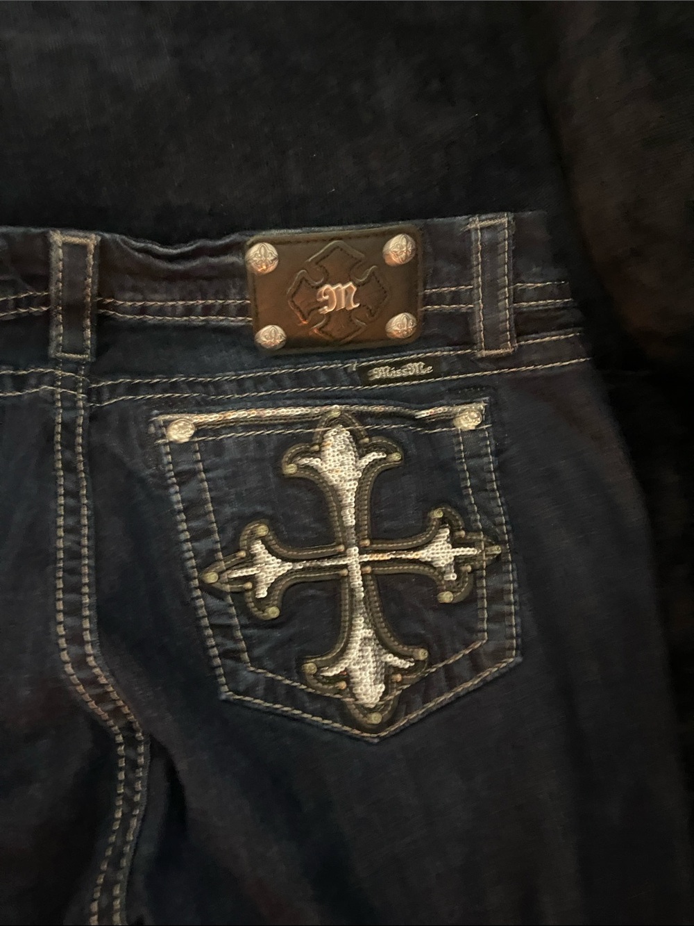 Miss Me Dark Wash Jeans with Embroidered Back Pockets and sequins